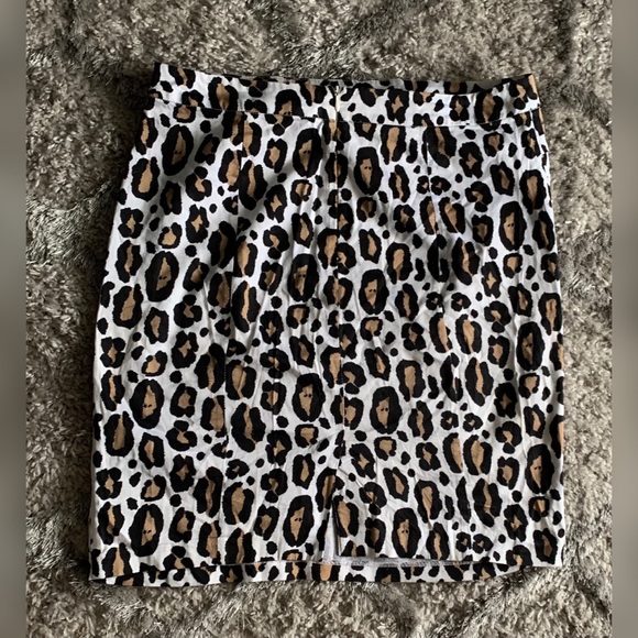 Cute summer pencil skirt - Picture 2 of 3